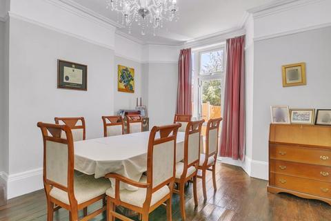 67 Russell Road, Moseley, Birmingham, B13 8RB