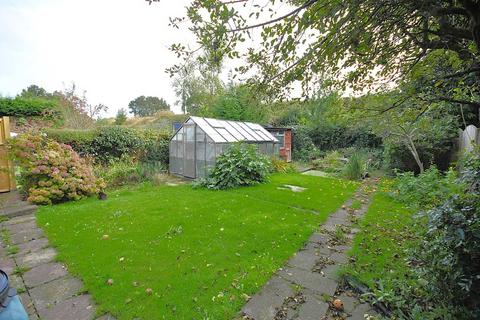 3 bedroom semi-detached house for sale, Queens Crescent, Doncaster DN10