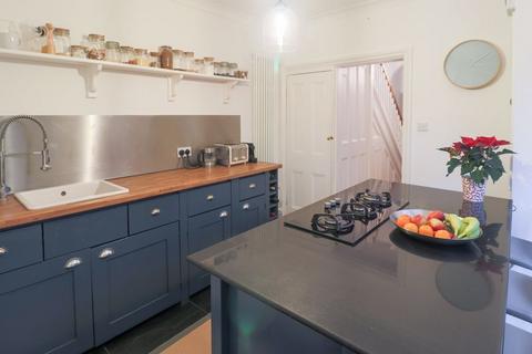 37 Beverley Road, Canterbury, CT2 7EN