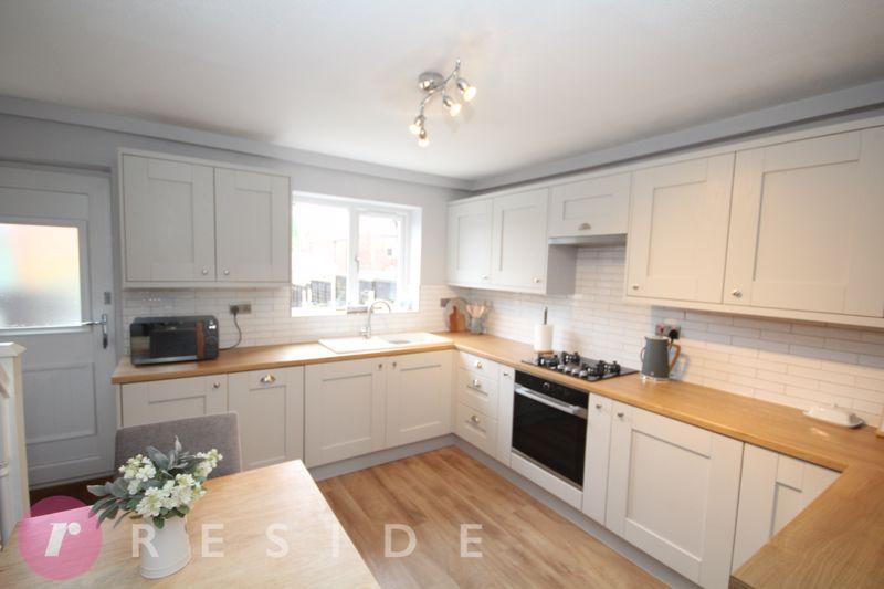 Kitchen (1)