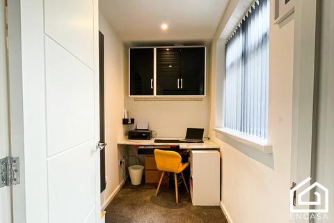 51 Brackleys Way, Solihull, B92 8QF