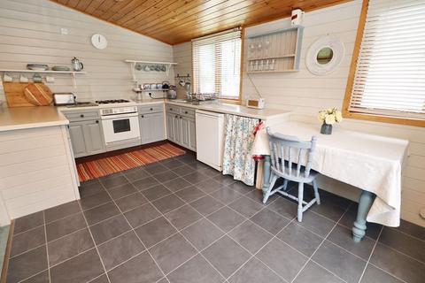 3 bedroom lodge for sale, Promenade Way, Brightlingsea, CO7