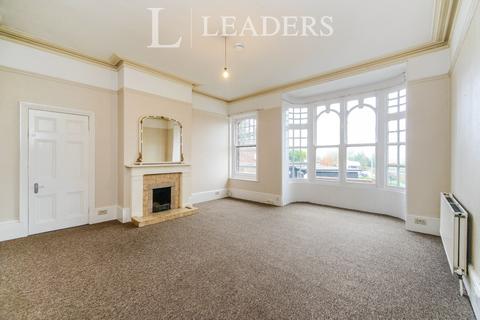 5 bedroom flat to rent, Port Hall Avenue, Brighton, BN1