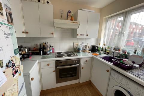 1 bedroom apartment to rent, Captains Place, Southampton,