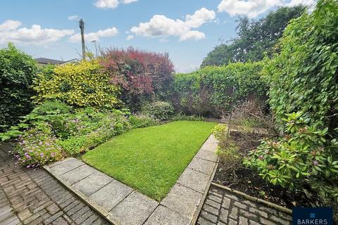 1 Adwalton Close, Drighlington, Bradford, BD11 1DQ