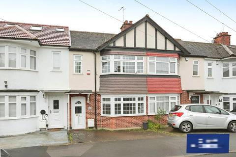 3 bedroom terraced house to rent, Chelston Road, Ruislip Manor HA4 9SB