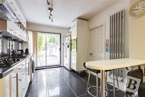 2 bedroom maisonette for sale, Ballards Road, Dagenham, RM10