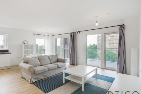 3 bedroom apartment to rent, Chamberlain Court | Ironworks | E13