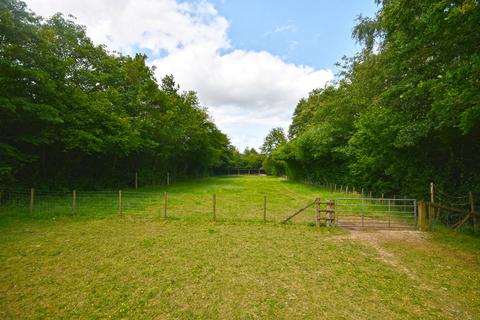 Equestrian property for sale, Rural Peasmarsh, east sussex TN31