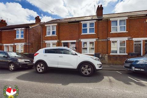81 Rosebery Avenue, Gloucester, GL1 5EH