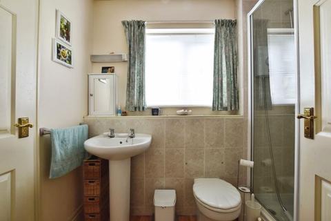 1 bedroom flat for sale, Harnleigh Green, Salisbury                                                 *VIDEO TOUR*