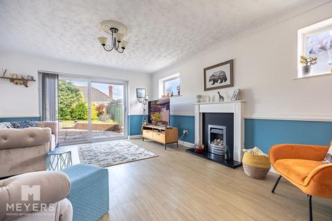 4 bedroom bungalow for sale, Albion Road, Christchurch, BH23