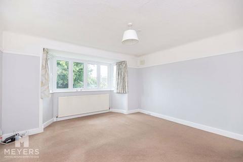 Studio to rent, Wentworth Avenue, Southbourne, BH5