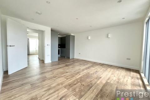 1 bedroom apartment to rent, Brent Street, London NW4