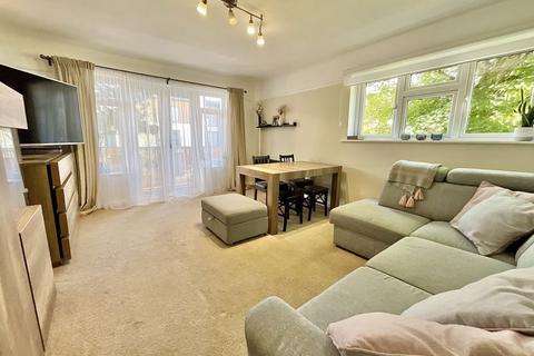 3 bedroom apartment for sale, Belle Vue Road, Southbourne, Bournemouth