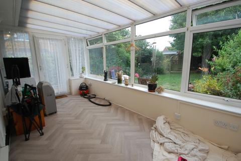 31 Heycroft Way, Tiptree, Colchester, CO5 0DS