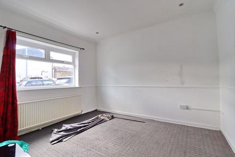 4 bedroom terraced house for sale, Harriet Street, Manchester M28