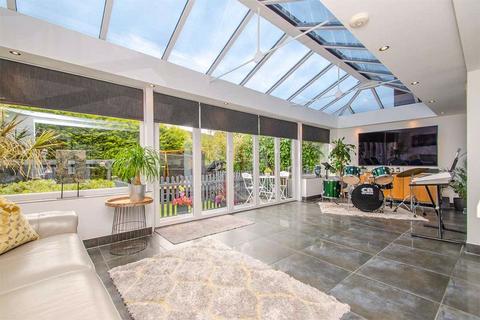 41 Adelaide Drive, Cannock, WS12 2GP