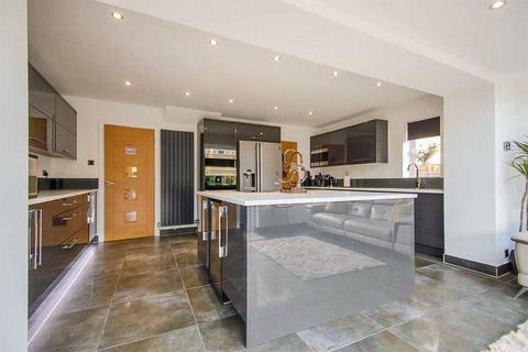 41 Adelaide Drive, Cannock, WS12 2GP