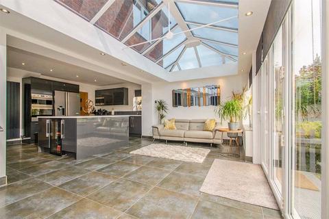 41 Adelaide Drive, Cannock, WS12 2GP