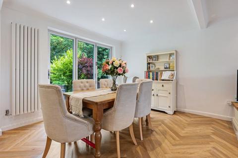 43 Brookside Road, Standish, Wigan, WN1 2TZ