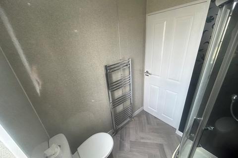 2 bedroom flat to rent, Garnock Street, Dalry, North Ayrshire, KA24