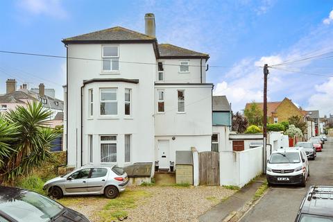 2 bedroom apartment for sale, Grove Road, Walmer, Deal, Kent