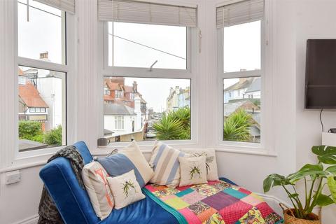 2 bedroom apartment for sale, Grove Road, Walmer, Deal, Kent