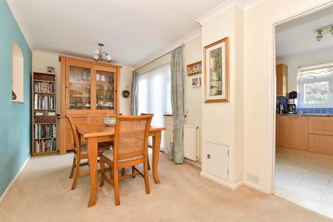 3 bedroom semi-detached house for sale, Sydney Close, Newport, Isle of Wight