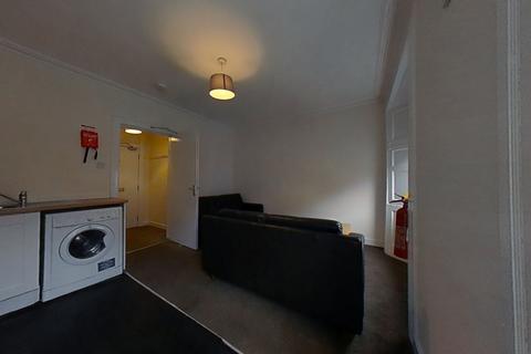 3 bedroom flat to rent, Port Street, Stirling, Stirlingshire, FK8