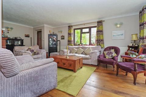 3 bedroom detached bungalow for sale, Manor Close, Deal, Kent, CT14 9XA