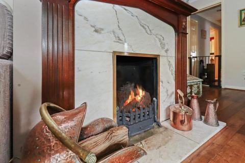 5 Manor Close, Deal, CT14 9XA