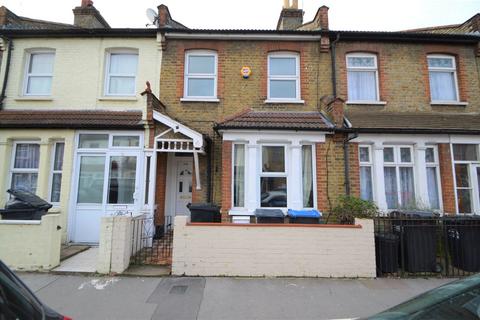 3 bedroom terraced house to rent, Cecil Road, Croydon, CR0