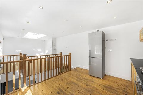 2 bedroom end of terrace house for sale, Rowe Lane, London, E9