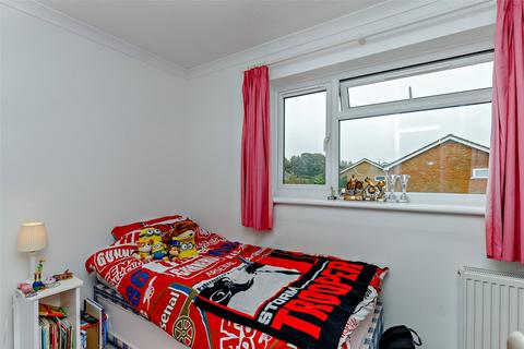 4 Broughton Avenue, Toddington, Dunstable, LU5 6BQ