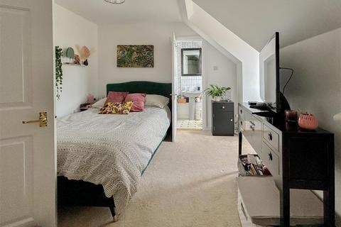 70 Cherry Orchard, Southminster, CM0 7HE