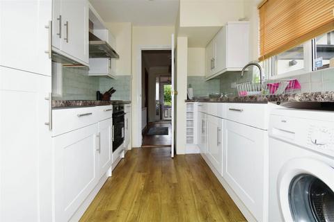 62 Westbury Lane, Buckhurst Hill, IG9 5PW