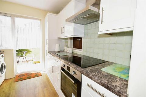 62 Westbury Lane, Buckhurst Hill, IG9 5PW