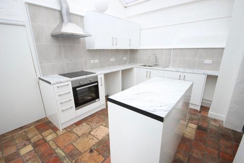 2 bedroom semi-detached house to rent, Dunstable Street, Ampthill MK45