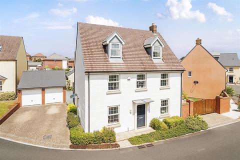 5 bedroom detached house for sale, Hawkins Road, Exeter EX1