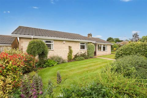 3 bedroom bungalow for sale, Dr Browns Road, Minchinhampton, Stroud