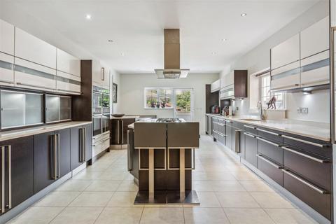 5 bedroom detached house for sale, Ragged Hall Lane, St. Albans, Hertfordshire, AL2