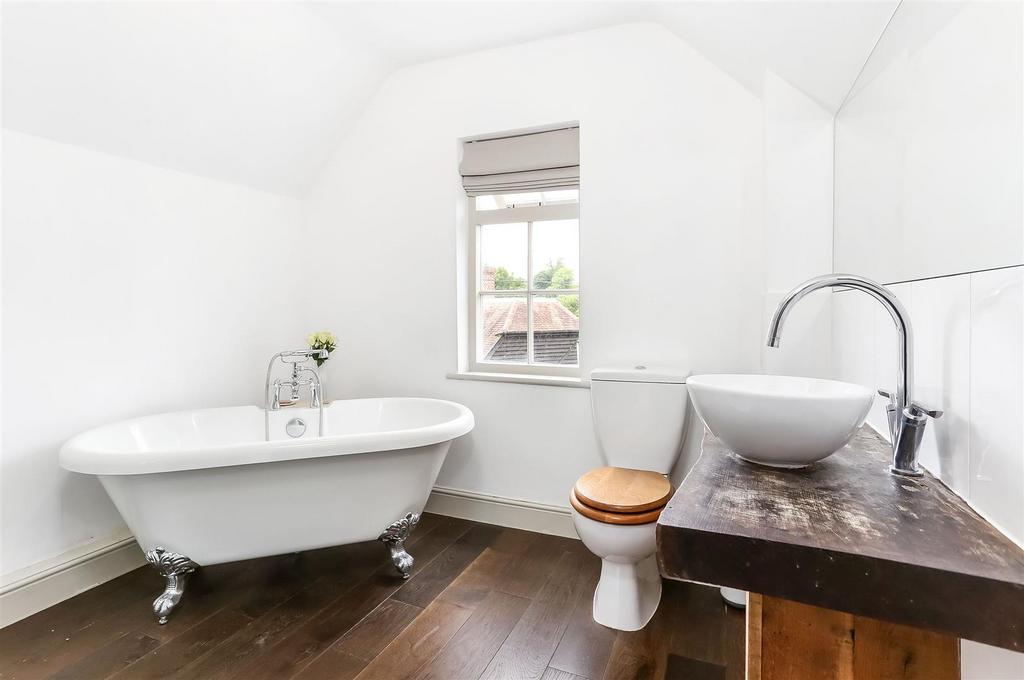 Family bathroom