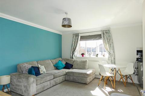 3 bedroom apartment for sale, Darlington Walk, Rustington BN16