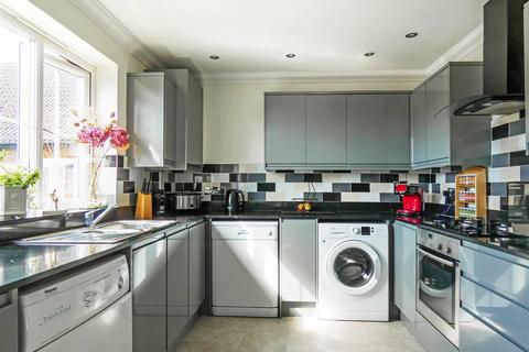 3 bedroom apartment for sale, Darlington Walk, Rustington BN16