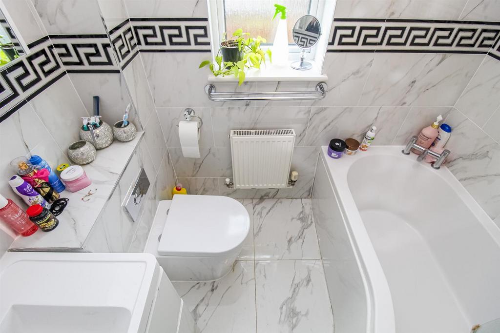 Bathroom/w.c.