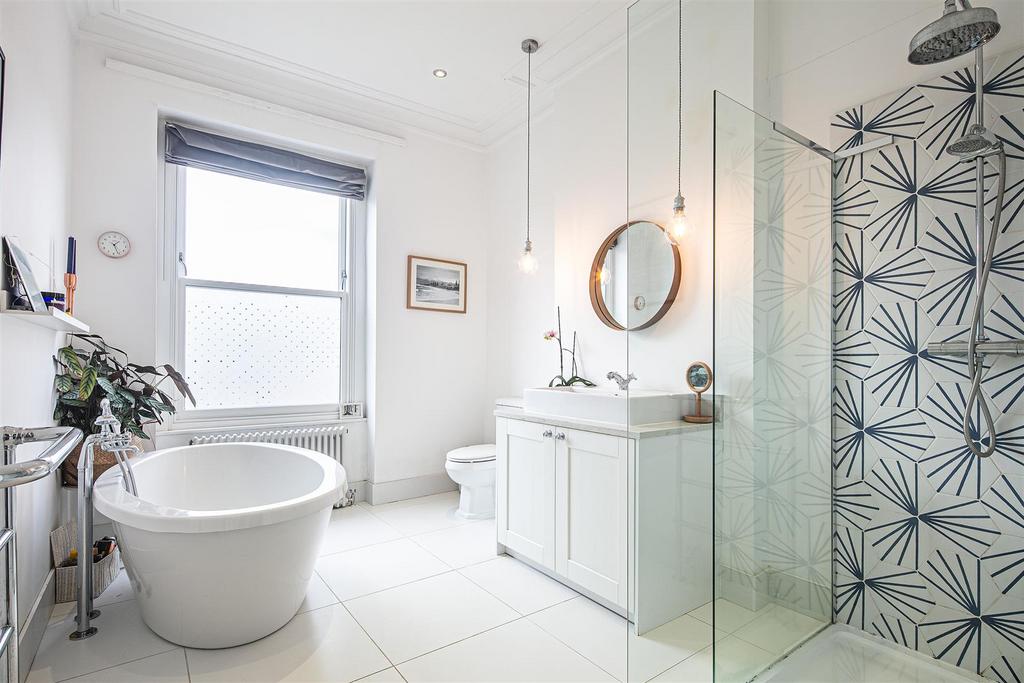 Family bathroom