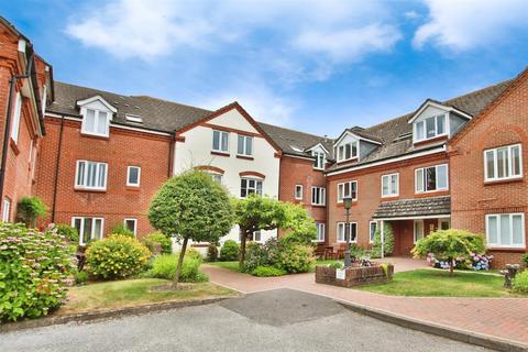 2 bedroom retirement property for sale, Sarisbury Gate, Dove Gardens, Park Gate, Southampton