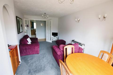 2 bedroom maisonette for sale, Primrose Way, Locks Heath, Southampton