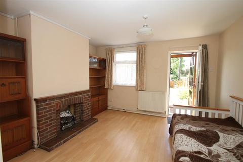 35 Brickfields, West Malling, ME19 5AG